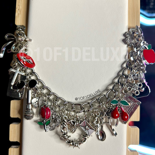 Ayanna (Deluxe - Size 7in)